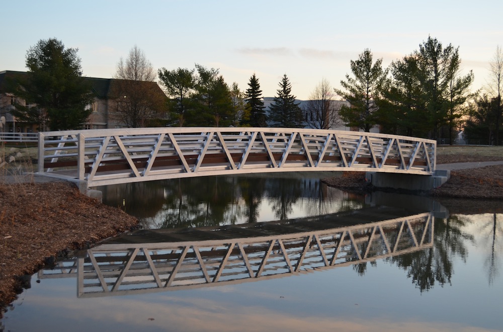 Maadi Group supplied this aluminum equestrian bridge for the city of Blainville, Quebec, Canada. 