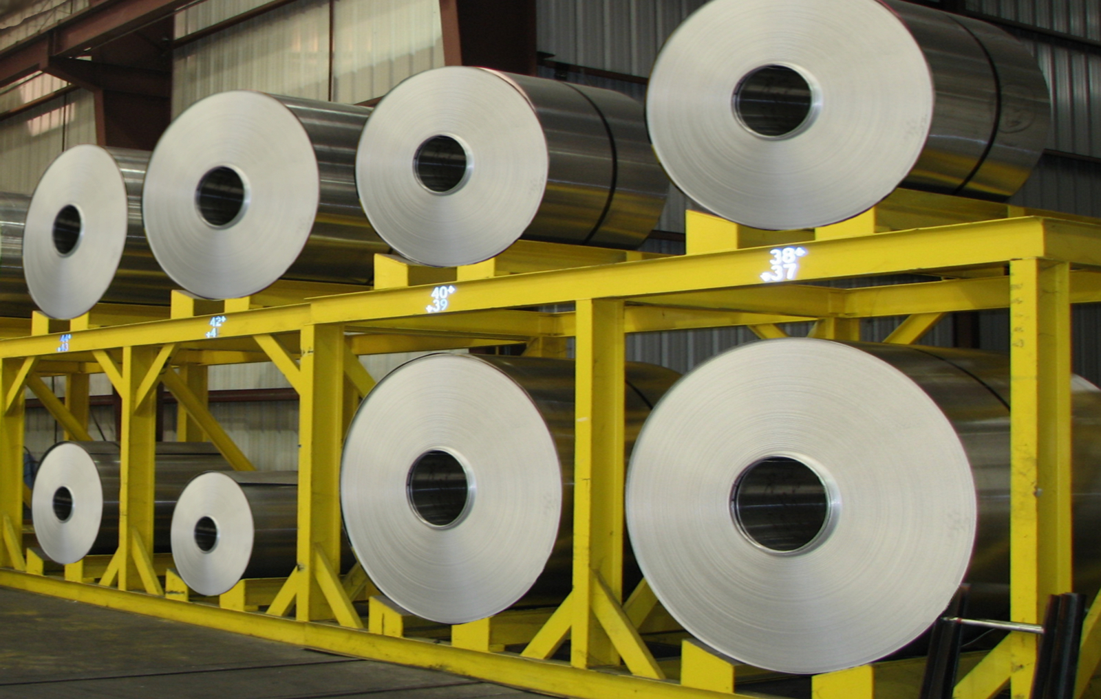 U.S. Aluminum Industry Files AntiDumping Action Against China Light