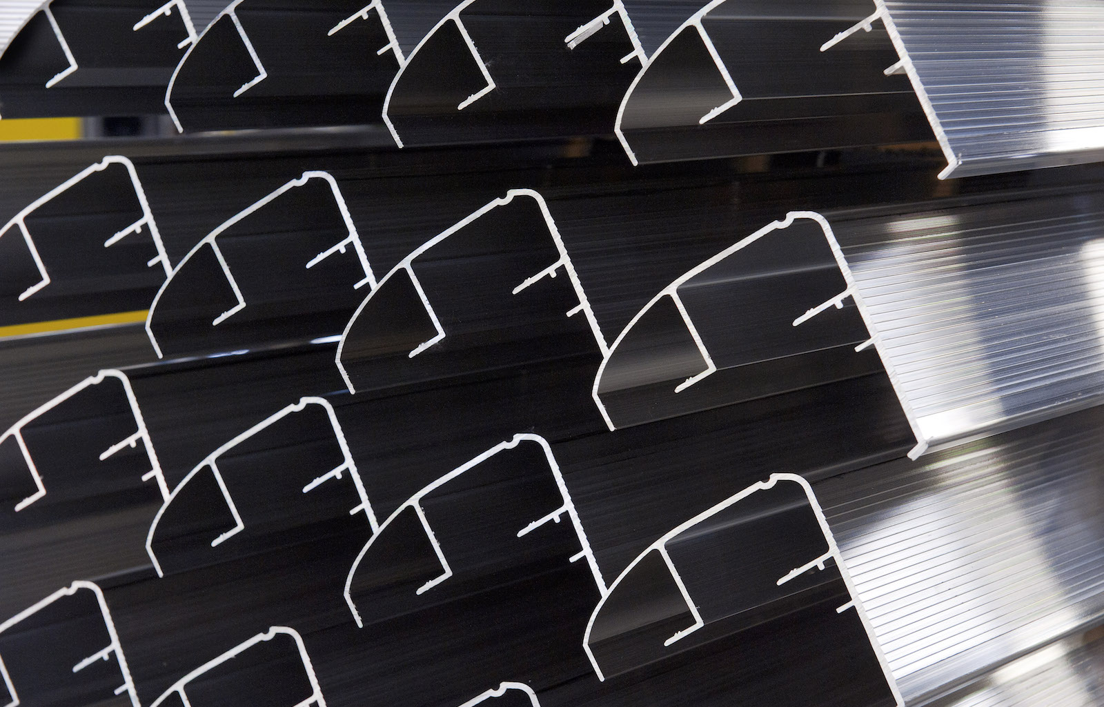 ARTICLE North American Aluminum Extrusion Industry Hits Historic