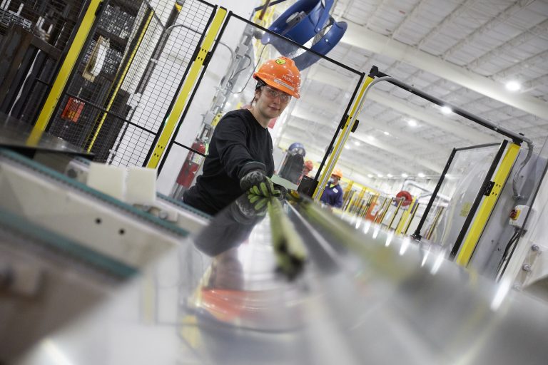 Hydro Cressona Serves Automotive Industry with New Highly Automated