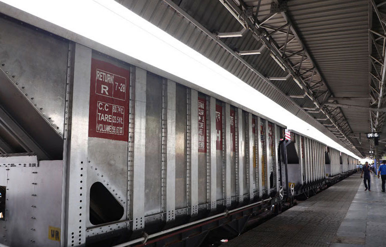 Hindalco and Texmaco to Develop Aluminum Rail Wagons and Coaches ...