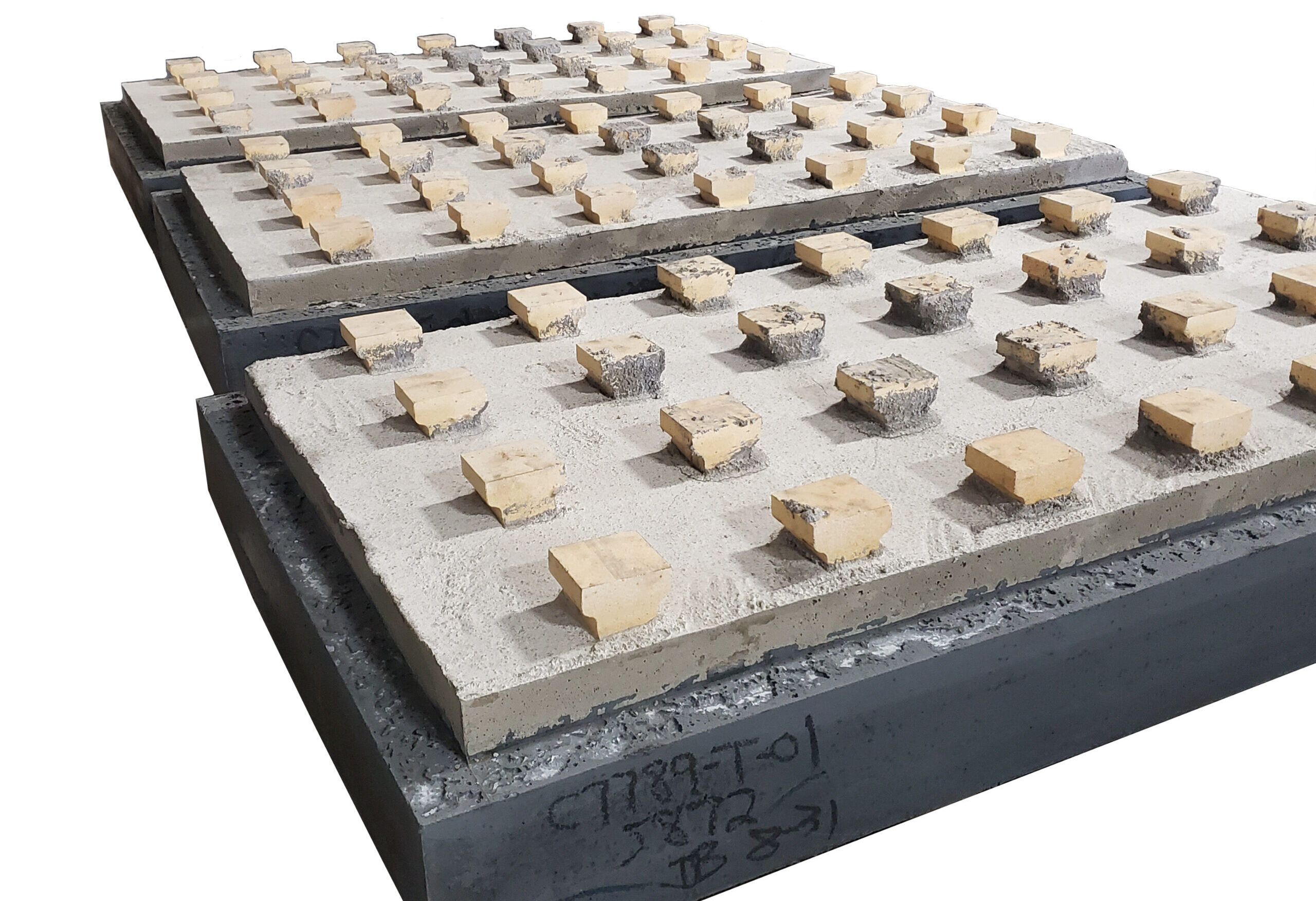 Figure 1. The high emissivity εMAXXX refractory technology used in the aluminum furnace roof blocks for the trial. 