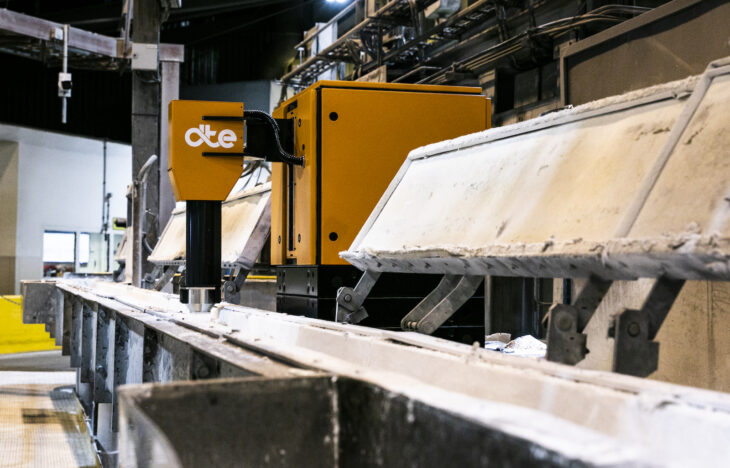 a DTE scanner in a launder for an aluminum melting plant